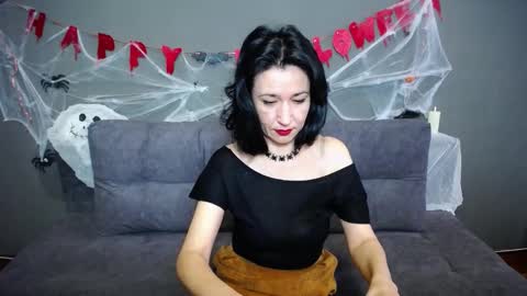 Snapshot of cameronenns chatting on October 17, 8:28 am Cameronenns online show from October 17, 8:28 am