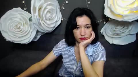 Snapshot of cameronenns chatting on November 18, 7:24 am Cameronenns online show from November 18, 7:24 am