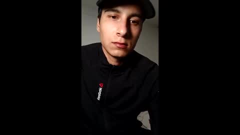 Snapshot of cameronsilverman chatting on March 23, 2:48 am cameronsilverman online show from March 23, 2:48 am