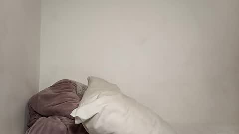 Snapshot of cameronsilverman chatting on April 1, 5:52 am cameronsilverman online show from April 1, 5:52 am