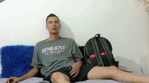 Snapshot of cameronsilverman chatting on July 3, 8:04 pm cameronsilverman online show from July 3, 8:04 pm