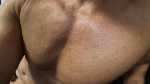 Snapshot of camfit51 chatting on March 5, 4:45 am CamFit51 online show from March 5, 4:45 am