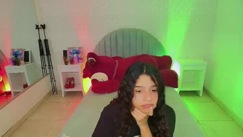 Snapshot of cami_bunnygirlx chatting on March 2, 2:35 pm CAMI online show from March 2, 2:35 pm