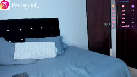   online show from March 8, 3:24 pm