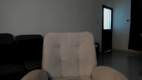   online show from October 7, 9:45 pm