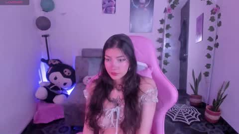 Snapshot of cami_mila99 chatting on October 13, 10:32 pm CAMI  online show from October 13, 10:32 pm