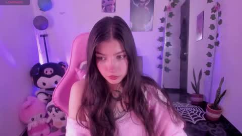 Snapshot of cami_mila99 chatting on October 18, 11:05 pm CAMI  online show from October 18, 11:05 pm