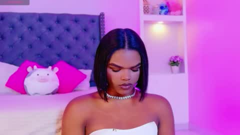 camiestrada online show from November 7, 5:18 am