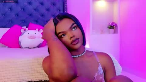 camiestrada online show from November 10, 2:54 am