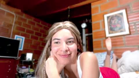 camii19y online show from September 22, 11:18 pm