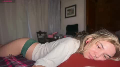 camii19y online show from April 21, 2:51 am