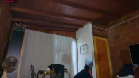 camii19y online show from June 7, 9:40 pm