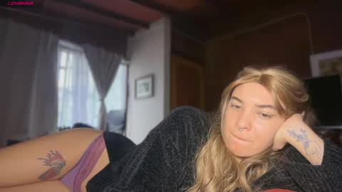 camii19y online show from June 8, 9:04 pm