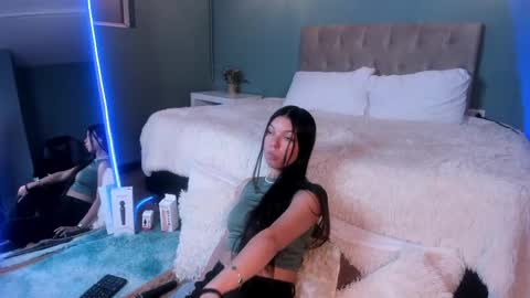 Cami online show from May 20, 4:07 am