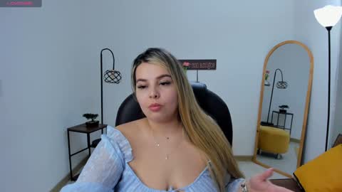 Camila online show from December 7, 12:08 am