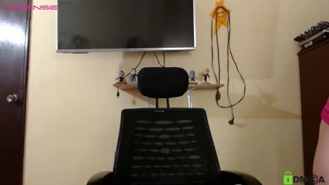 Snapshot of camiilahotxxx chatting on February 21, 7:21 pm Camila  online show from February 21, 7:21 pm