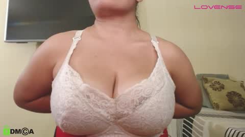 Snapshot of camiilahotxxx chatting on October 10, 4:50 pm Camila  online show from October 10, 4:50 pm