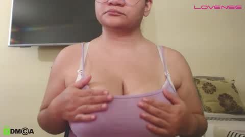 Snapshot of camiilahotxxx chatting on October 23, 12:26 pm Camila  online show from October 23, 12:26 pm