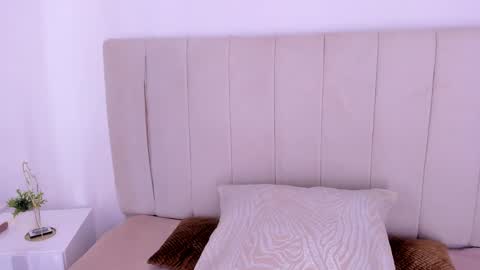 Cami online show from December 22, 7:31 pm