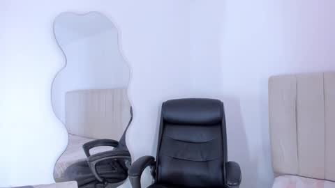 Cami online show from February 25, 8:09 pm