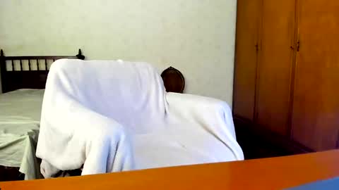 Cami online show from February 4, 1:45 am