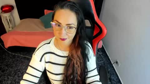Snapshot of camila_bj chatting on May 27, 5:26 am camila_bj online show from May 27, 5:26 am