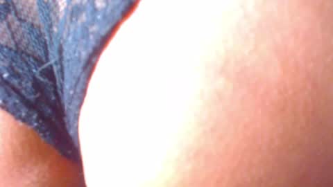 Snapshot of camila_delarosa chatting on December 6, 4:17 pm camila online show from December 6, 4:17 pm