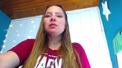 Snapshot of camila_delarosa chatting on December 28, 4:09 pm camila online show from December 28, 4:09 pm