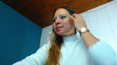 Snapshot of camila_delarosa chatting on December 29, 12:12 pm camila online show from December 29, 12:12 pm