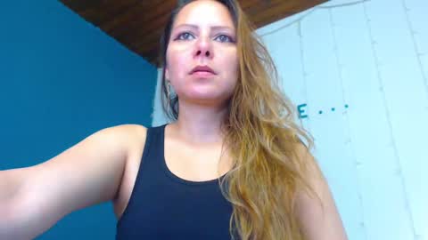 Snapshot of camila_delarosa chatting on January 13, 12:45 pm camila online show from January 13, 12:45 pm