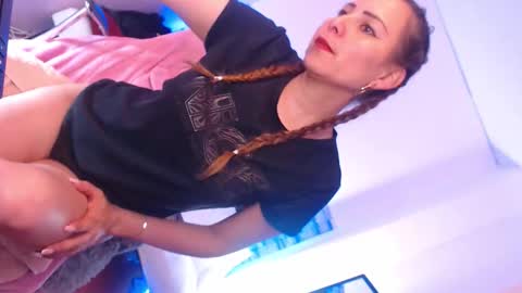 Snapshot of camila_delarosa chatting on September 13, 12:27 pm camila online show from September 13, 12:27 pm