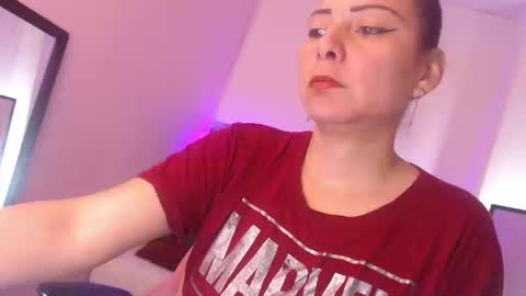 Snapshot of camila_delarosa chatting on September 15, 4:51 pm camila online show from September 15, 4:51 pm