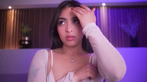 Snapshot of camila_dupont chatting on November 21, 4:22 am Camila online show from November 21, 4:22 am