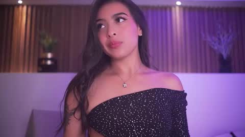 Snapshot of camila_dupont chatting on November 26, 7:59 pm Camila online show from November 26, 7:59 pm