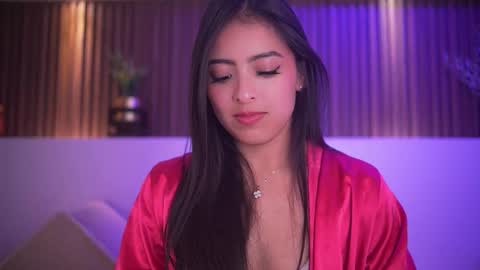 Snapshot of camila_dupont chatting on November 28, 4:37 am Camila online show from November 28, 4:37 am