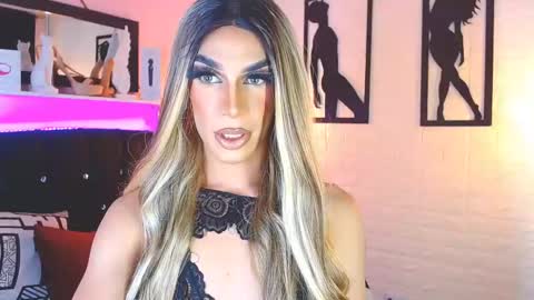 Snapshot of camila_hoottie chatting on February 5, 6:56 am Camila online show from February 5, 6:56 am