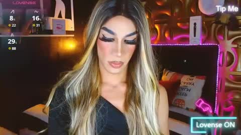 Snapshot of camila_hoottie chatting on February 10, 3:03 am Camila online show from February 10, 3:03 am