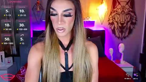 Snapshot of camila_hoottie chatting on February 18, 2:38 am Camila online show from February 18, 2:38 am