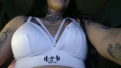 Snapshot of camila_love14 chatting on February 26, 11:04 pm camila_love14 online show from February 26, 11:04 pm