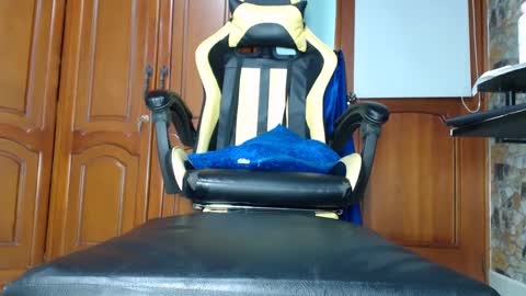 Snapshot of camila_rosess chatting on February 19, 7:27 pm valentinaEpic way Ive been fucked 1515  online show from February 19, 7:27 pm