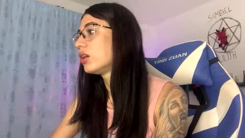 Snapshot of camila_trans19 chatting on November 8, 6:51 pm Camila online show from November 8, 6:51 pm