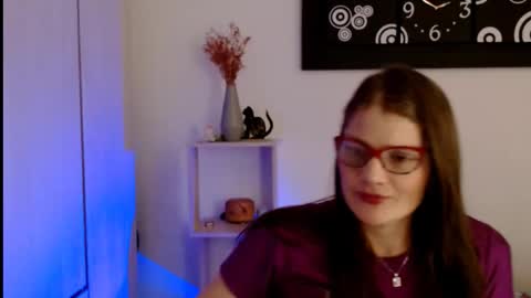 Snapshot of camila_ventura chatting on February 8, 7:39 pm Camila ventura online show from February 8, 7:39 pm