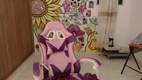 Snapshot of camilacarter chatting on March 10, 6:27 am camilacarter online show from March 10, 6:27 am