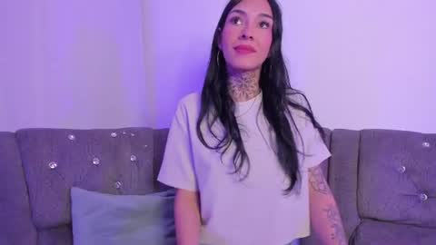 Snapshot of camilacoxx chatting on July 28, 5:03 am online show from July 28, 5:03 am