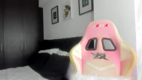 camilagomez_ch online show from June 26, 2:10 pm