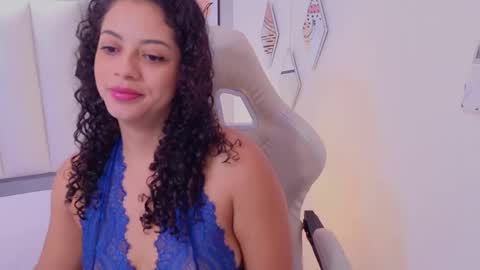 Snapshot of camilalevy chatting on June 1, 12:07 pm Camila online show from June 1, 12:07 pm