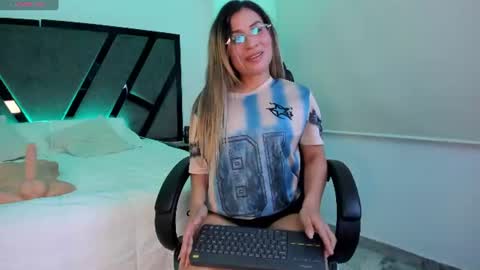 Snapshot of camilapreston_ chatting on July 24, 11:36 pm camila preston online show from July 24, 11:36 pm