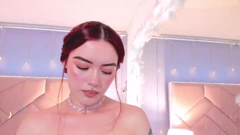 Snapshot of camilarivers chatting on December 17, 12:54 pm Camila  online show from December 17, 12:54 pm