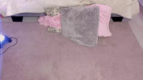 Snapshot of camilarivers chatting on March 4, 3:15 pm Camila  online show from March 4, 3:15 pm