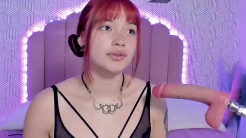 Snapshot of camilarivers chatting on March 6, 12:30 pm Camila  online show from March 6, 12:30 pm